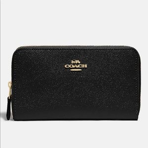 COACH Medium Id Zip Wallet